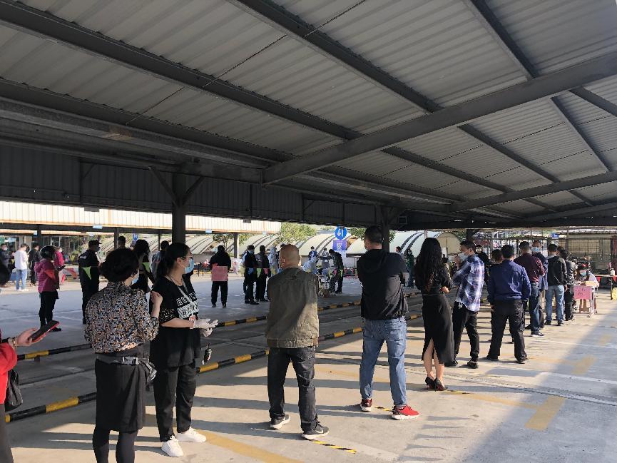 陆续三天！钱江商城扎实做好市场从业人员核酸检测工作