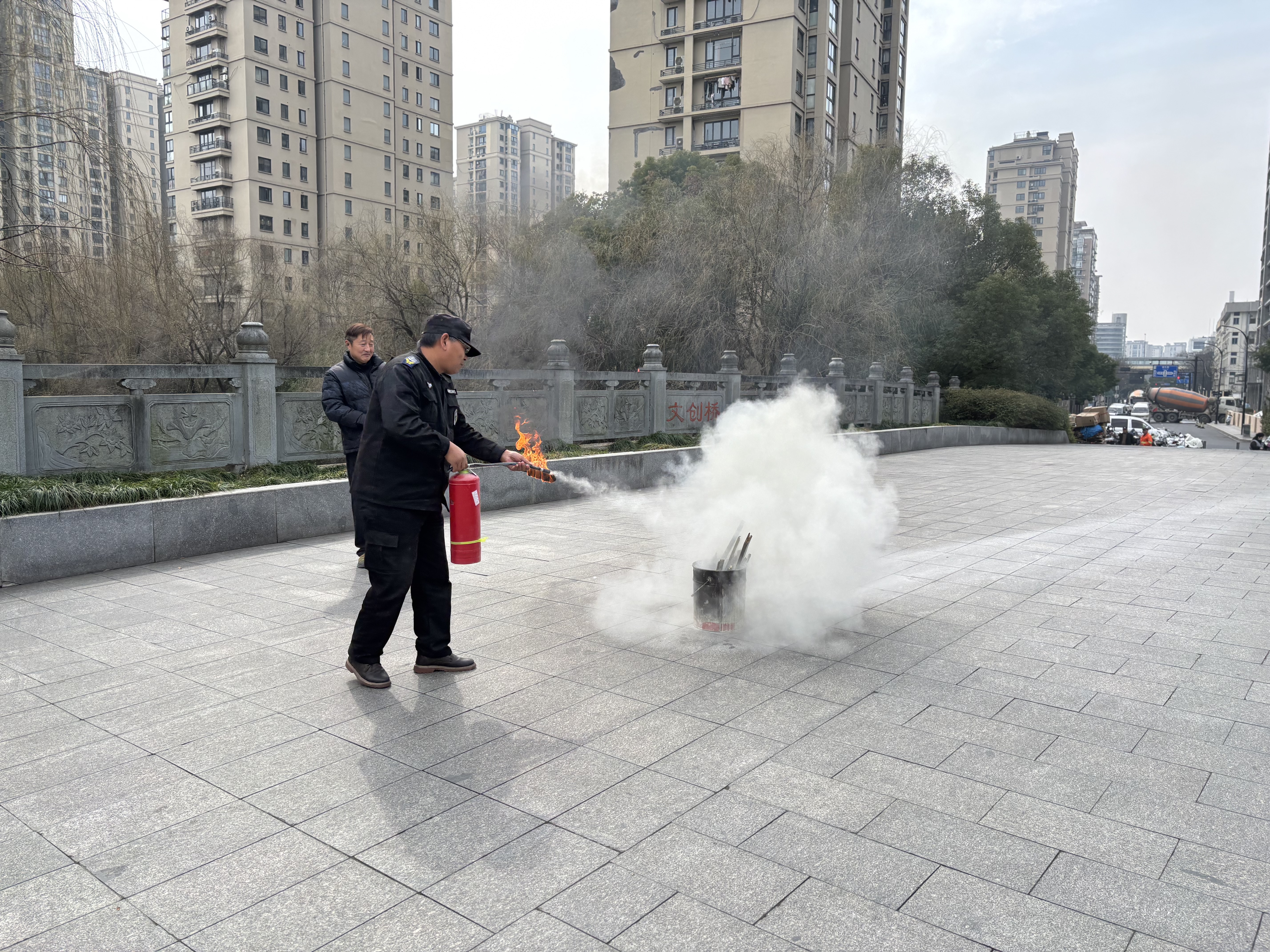 发展消防演练，共筑安全园区