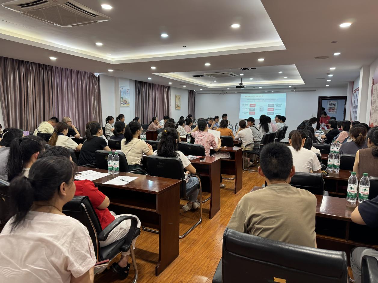 浙商大讲堂拱墅站活动在钱江商城进行金融赋能与电商领导双轮驱动个别经济发展