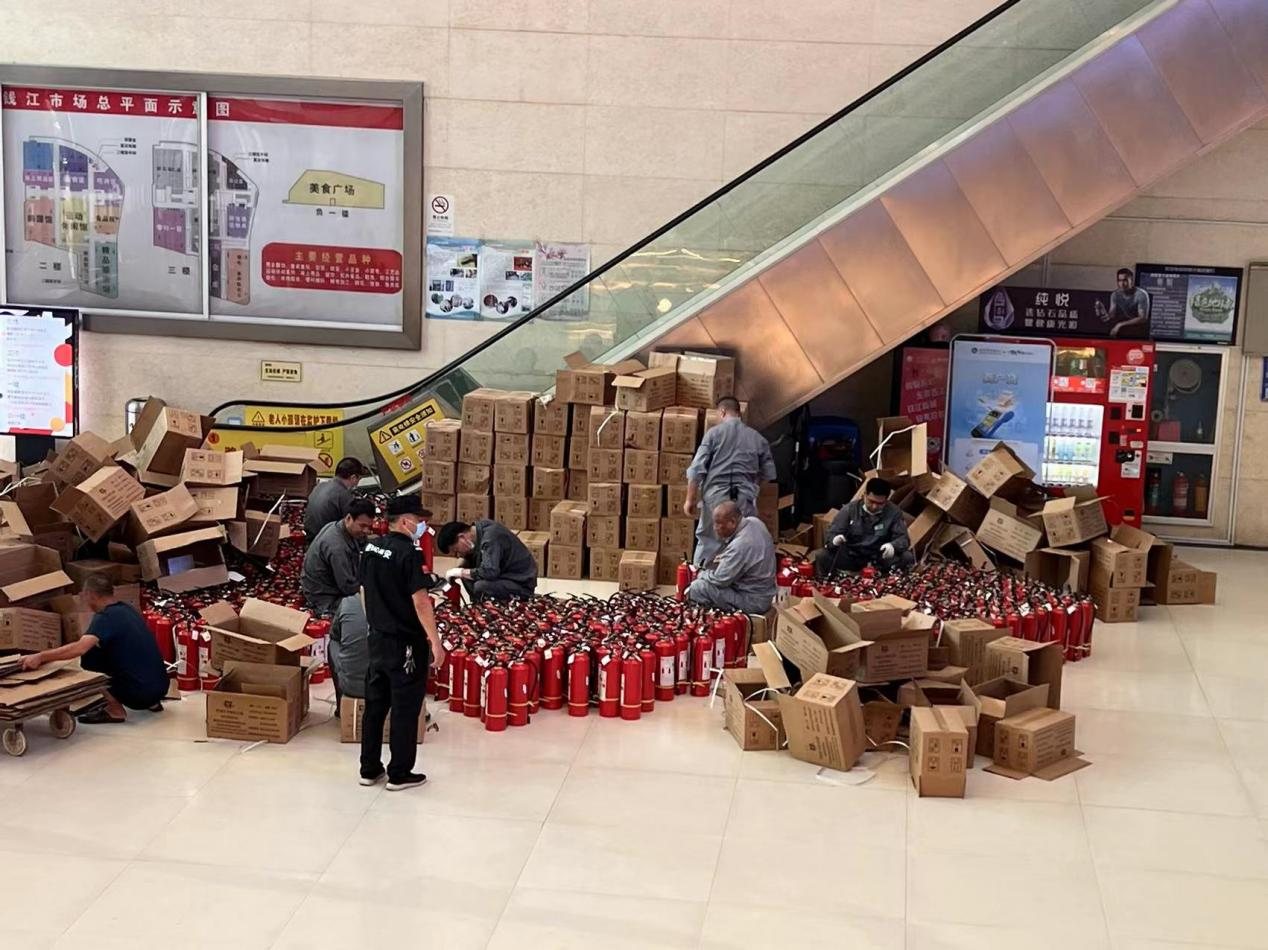 严查严管严治，钱江商城实现灭火器更换工作