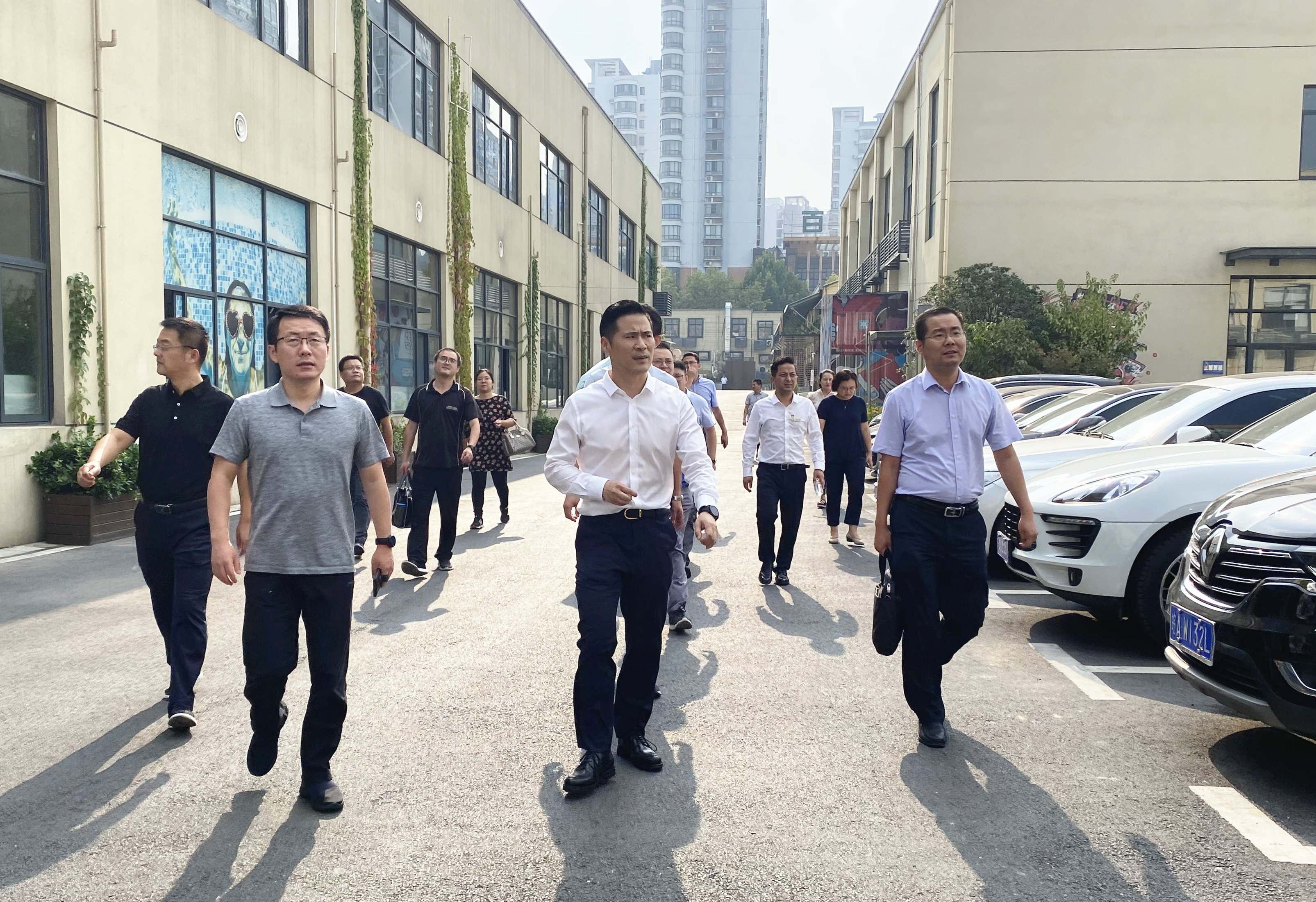 庐阳区委副书记、区长陈伟一行 光临庐阳3499拉斯维加斯文创园调研