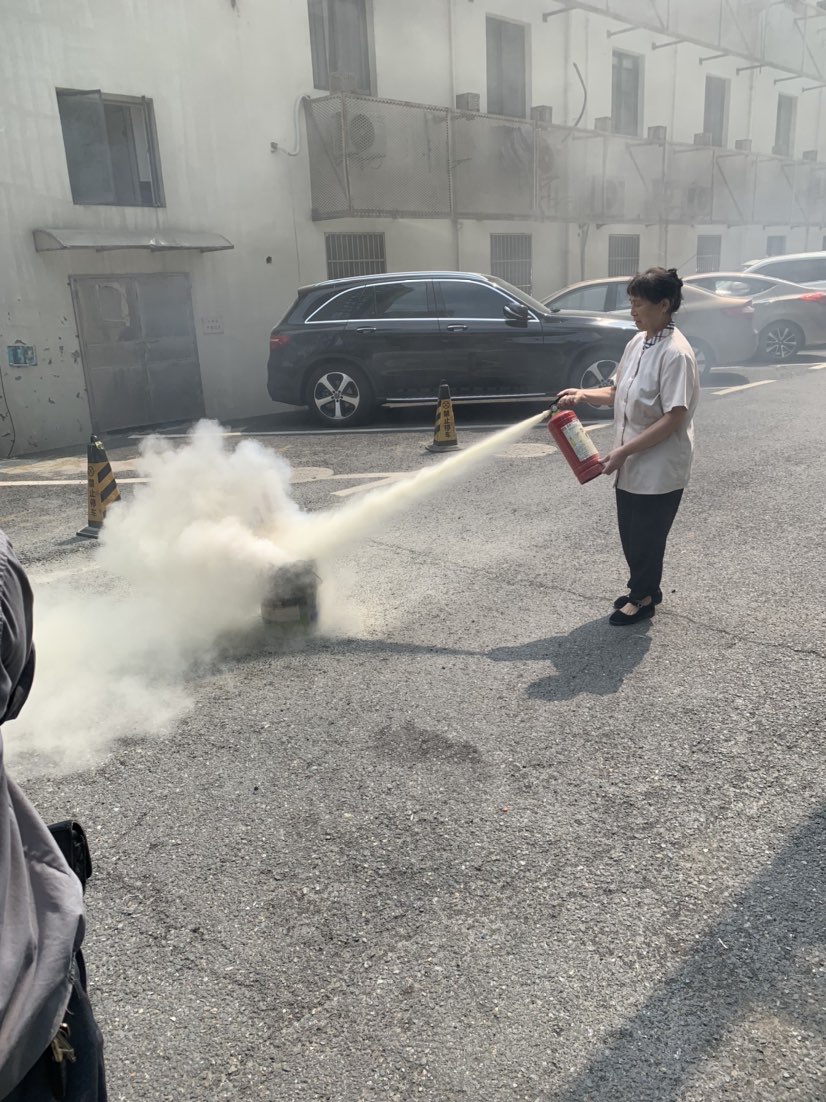 消防技术勤培训，安全常驻伴园区