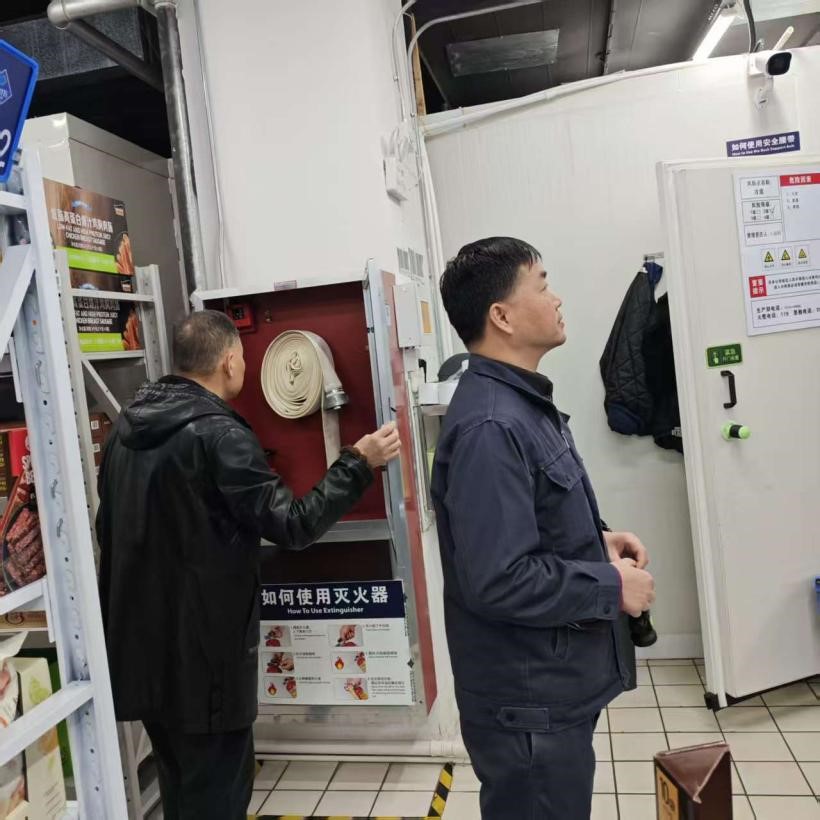 水晶城发展全店铺安全大查抄 筑牢节日安全防线