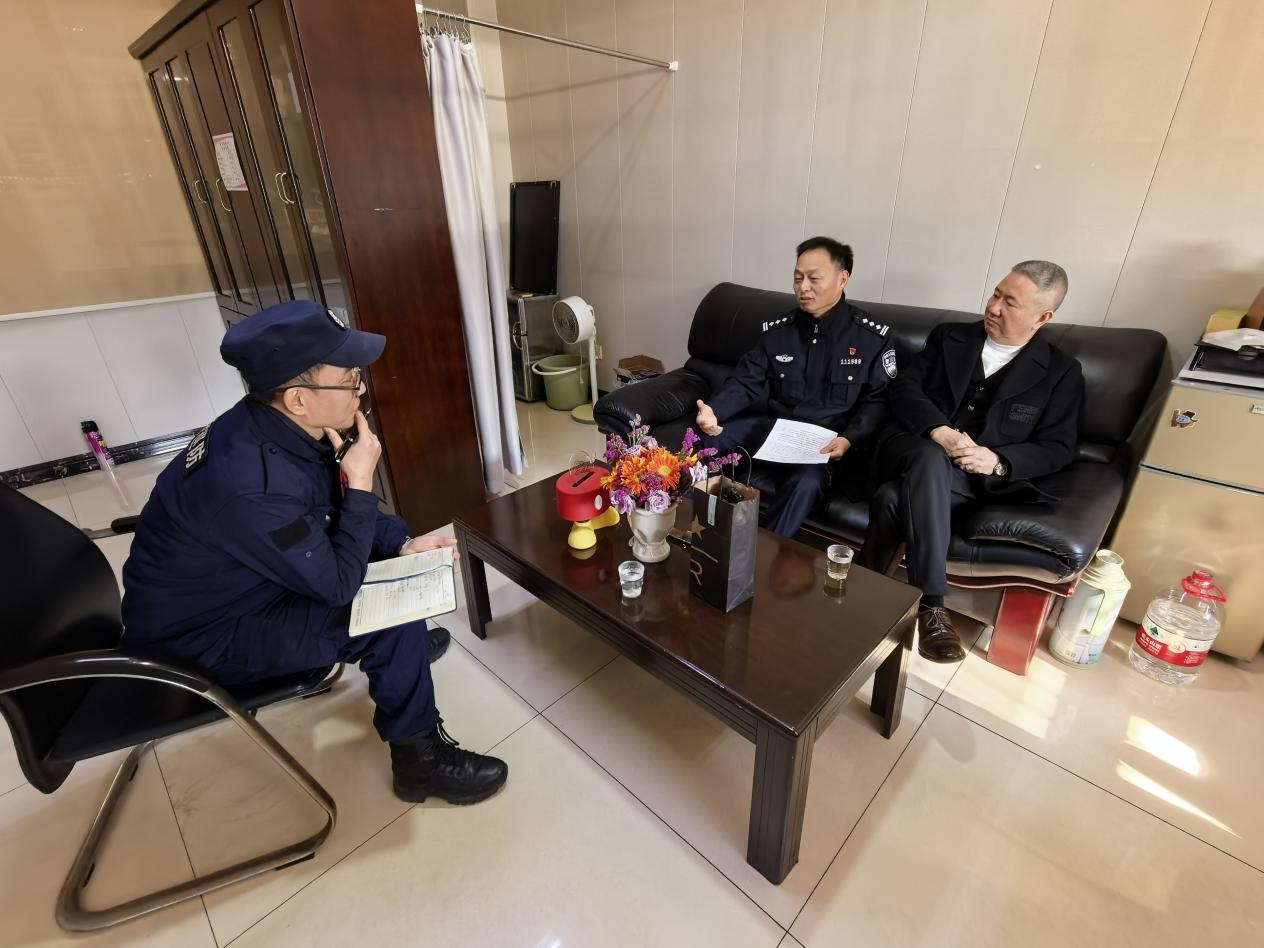 钱江商城两全推动2026年警务安保工作 多方联动筑牢坚实安全防线。