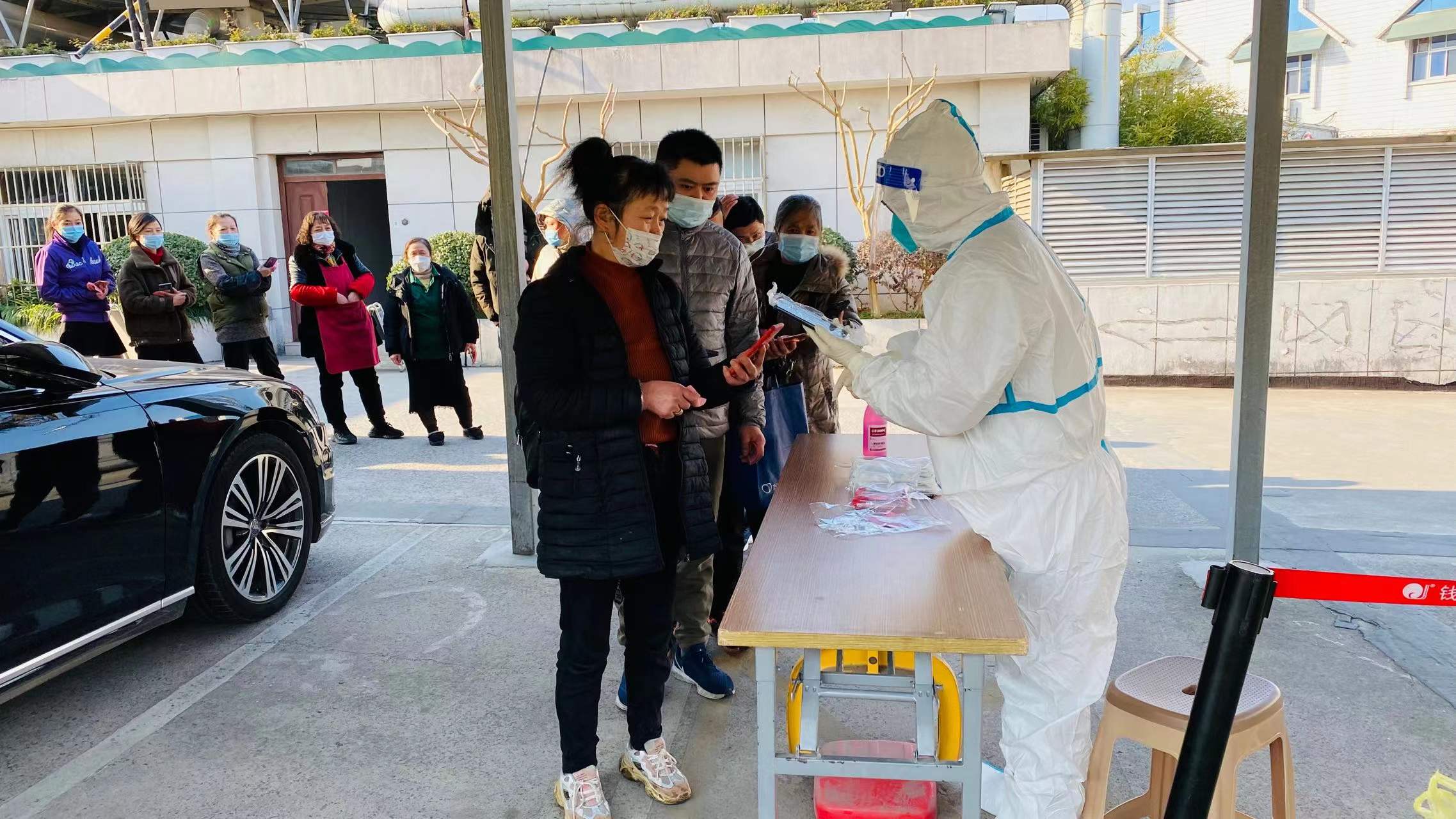 钱江商城积极发展餐饮从业人员核酸检测工作