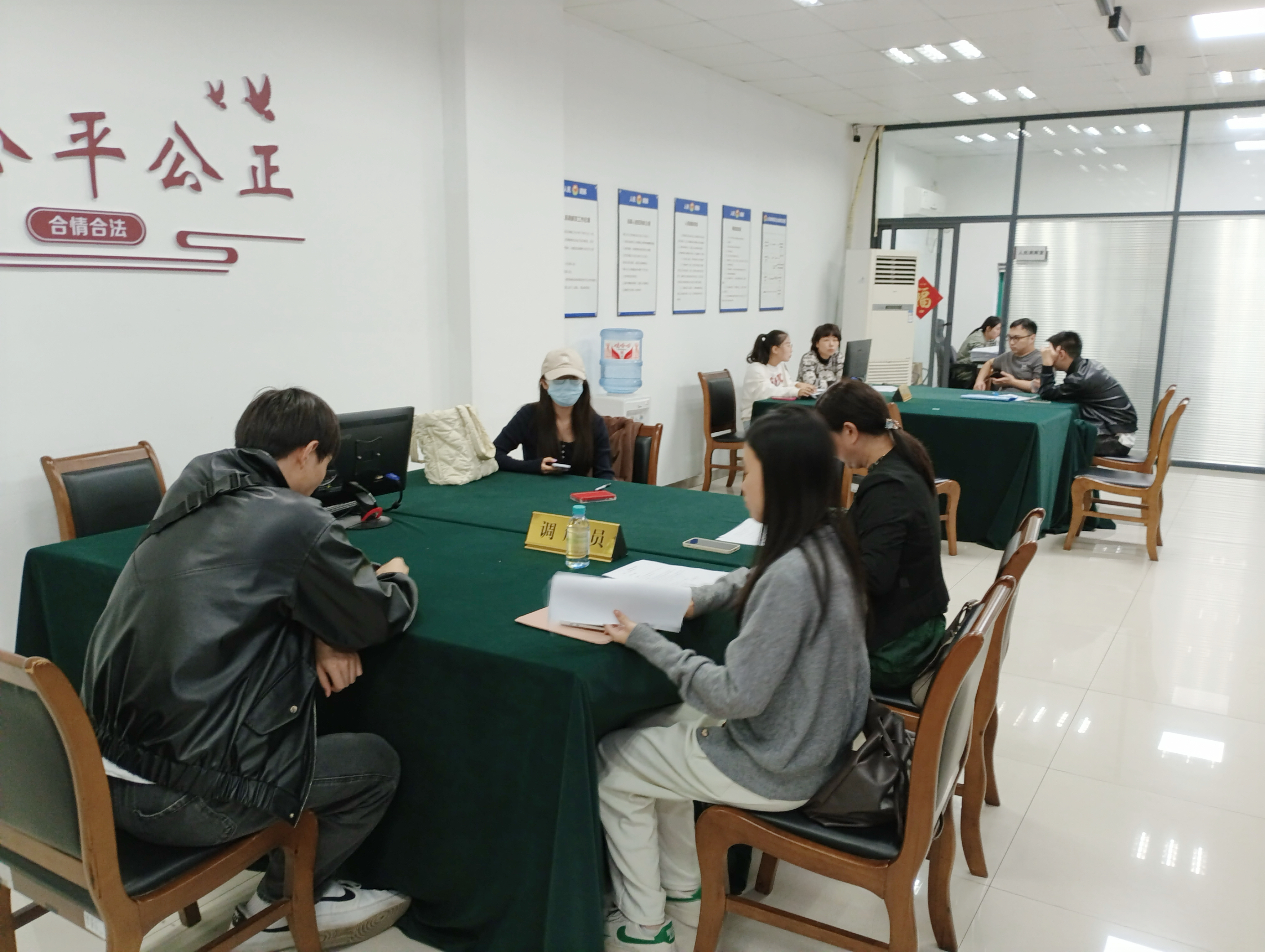 排解显温情，贸易大水中的信赖与沉生