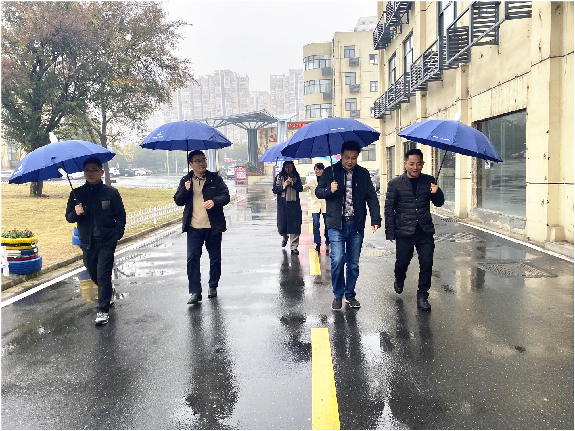 庐阳区总工会党组书记夏辉 光临庐阳3499拉斯维加斯文创园调研