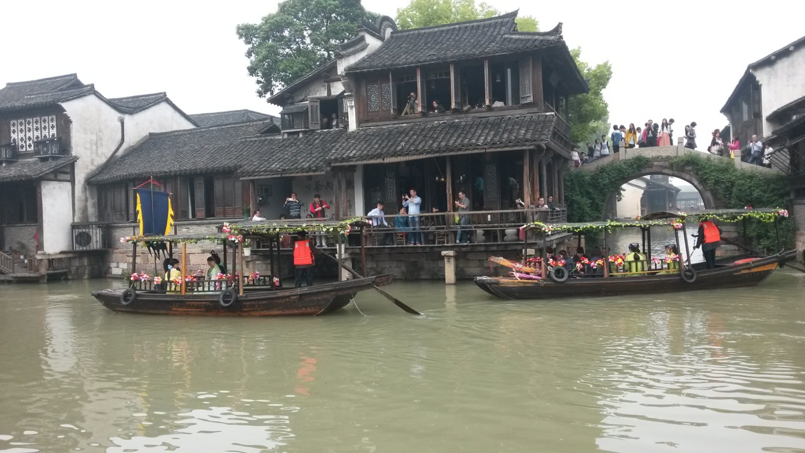 钱江市场工会组织员工乌镇一日游1 (1).jpg